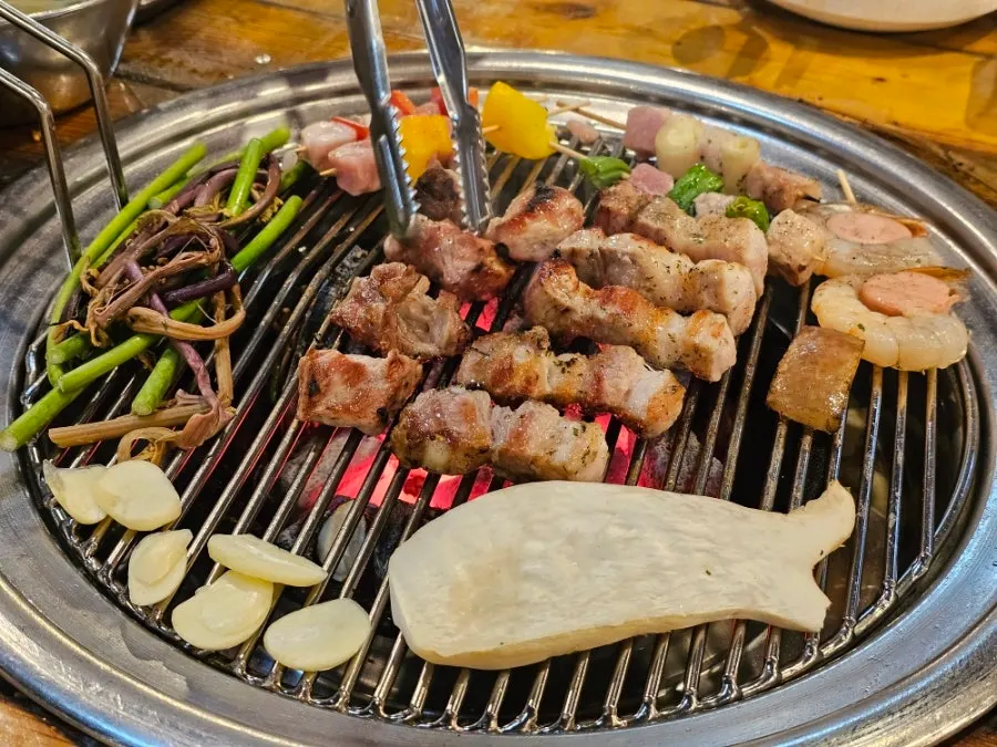 Meat cooking to a delicious finish