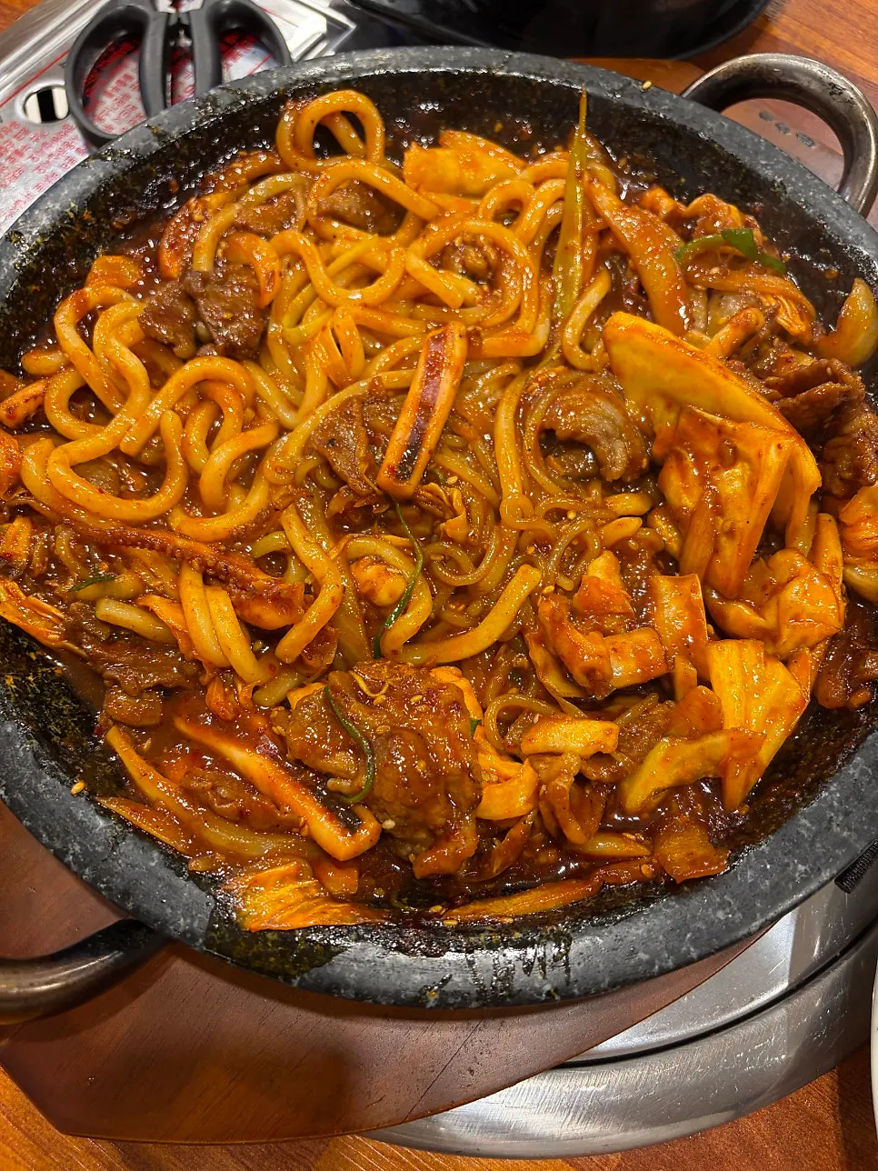 Squid, pork and cabbage stir-fried in sauce