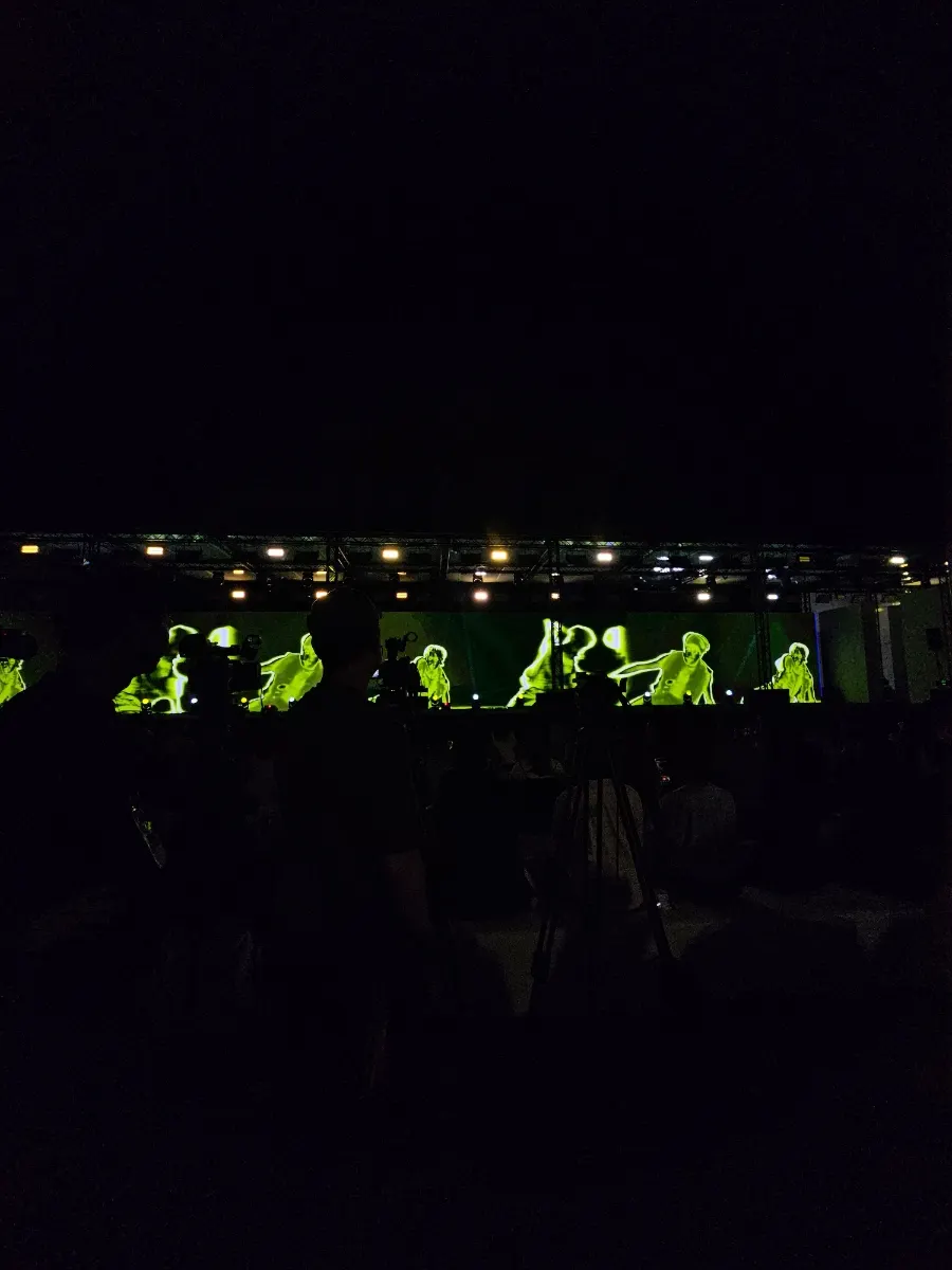 记录被工作压得疲惫不堪的日常照片