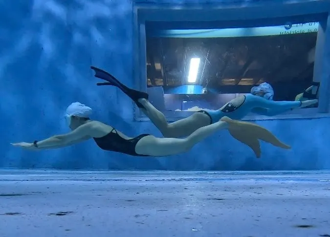 On the way to the jokbal restaurant after mermaid diving practice