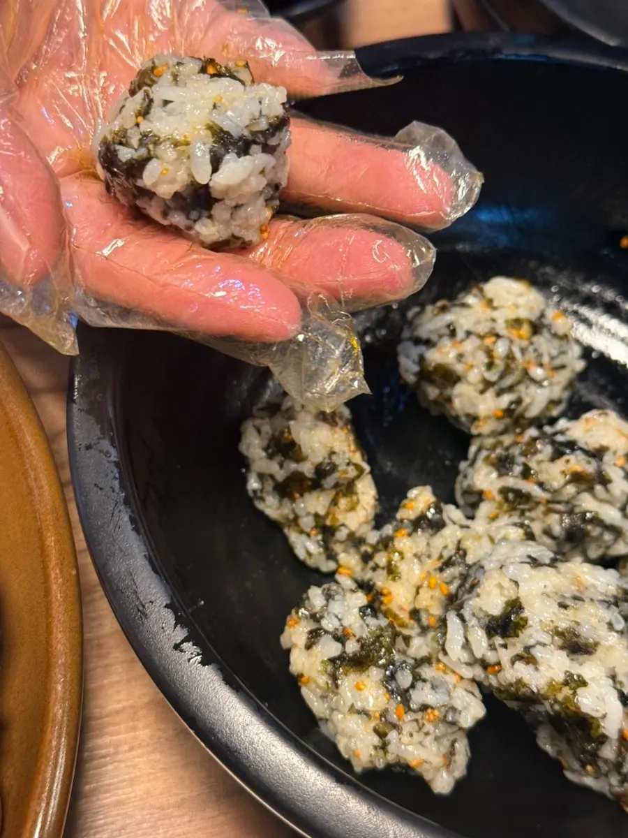 추가로 주문한 주먹밥