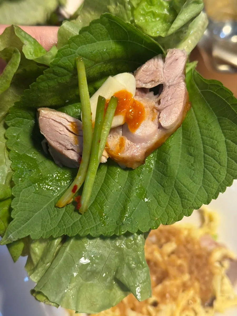 동글하게 빚은 주먹밥