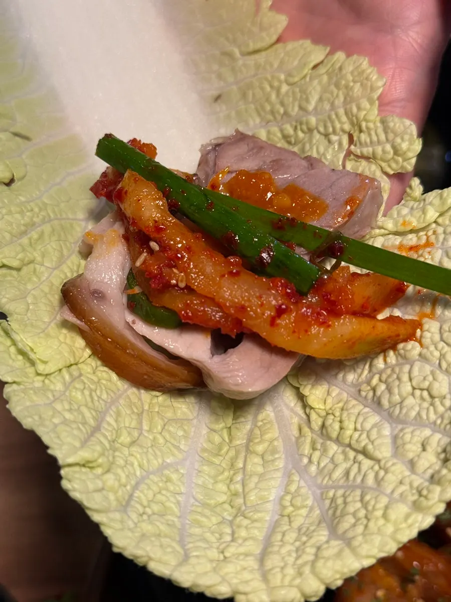 Glossy plain front leg jokbal meat