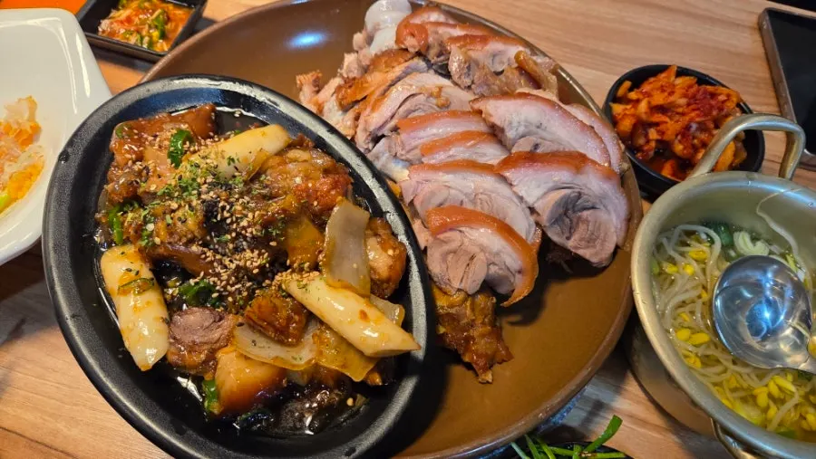 신도림 족발집 저녁 상차림