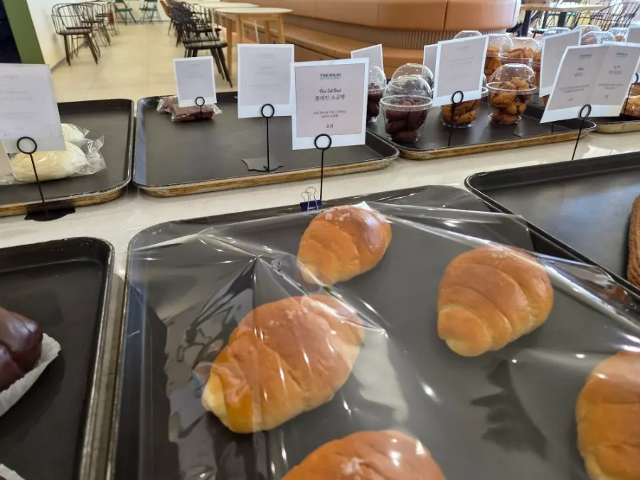 Dessert display at The Nillai