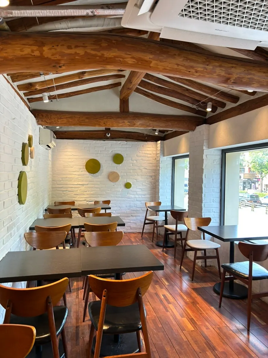 Sunlit window seating at The Baum Gyeongbokgung Branch
