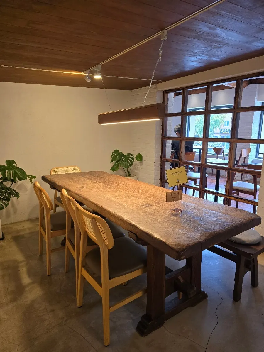 2nd-floor hanok ceiling with exposed roof tiles and rafters