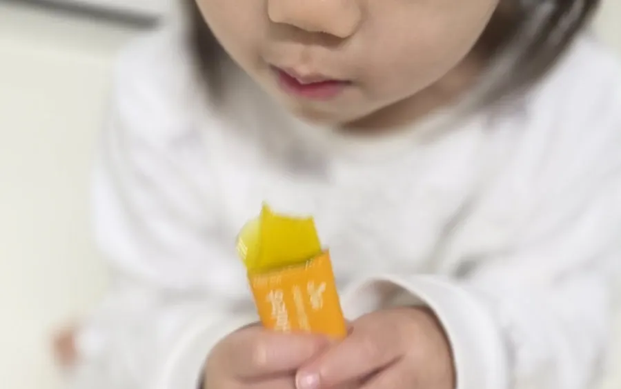 The Day jelly supplement with a sweet mango flavor