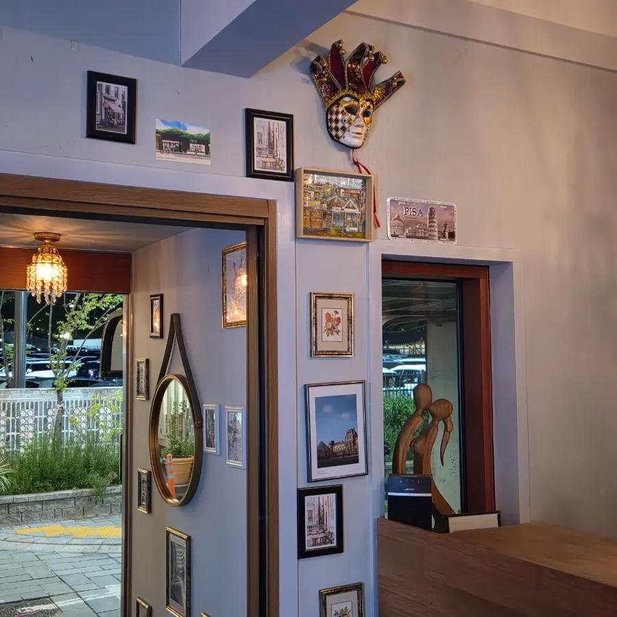 Tables and interior decor at The European Haenggung Main Branch