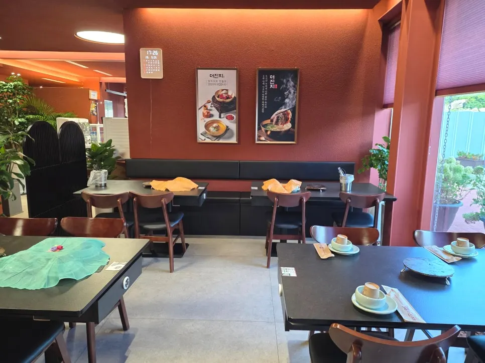 深真炭火排骨리솜白云店室内全景