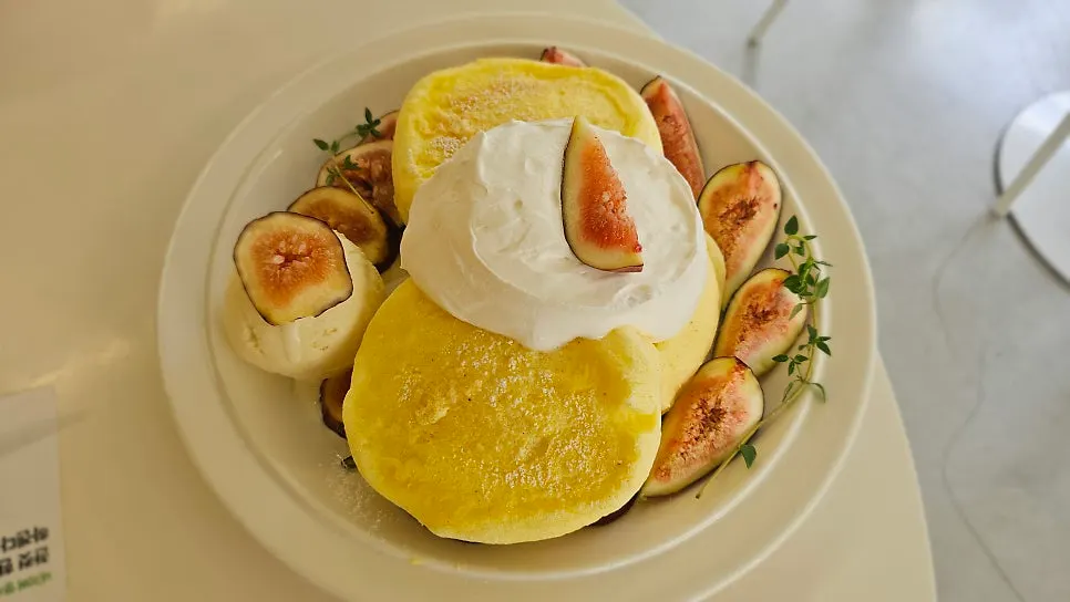 Think Fruit's fig soufflé piled high with fresh figs