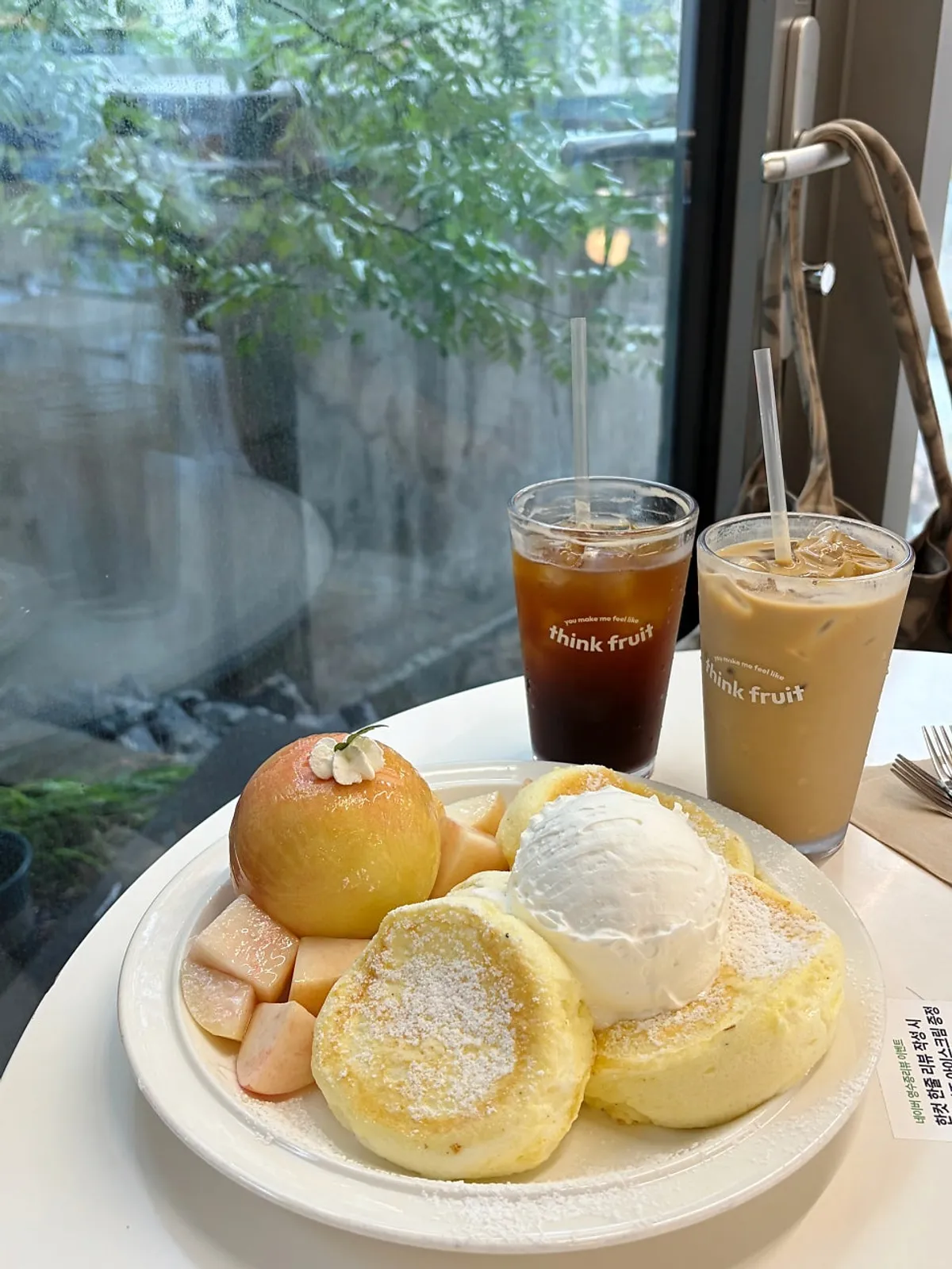 Iced Americano and iced decaf latte