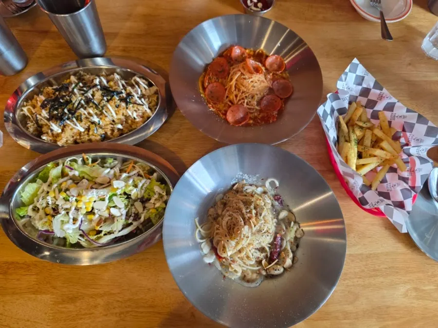 Three Pasta menu with items in the ₩10,000 range