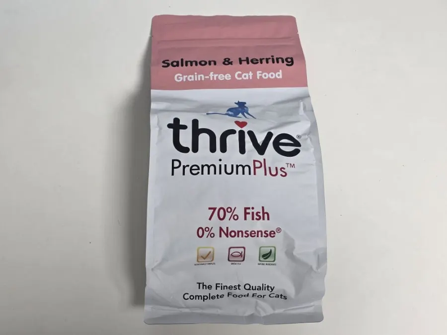 Package of Thrive Salmon & Herring dry cat food