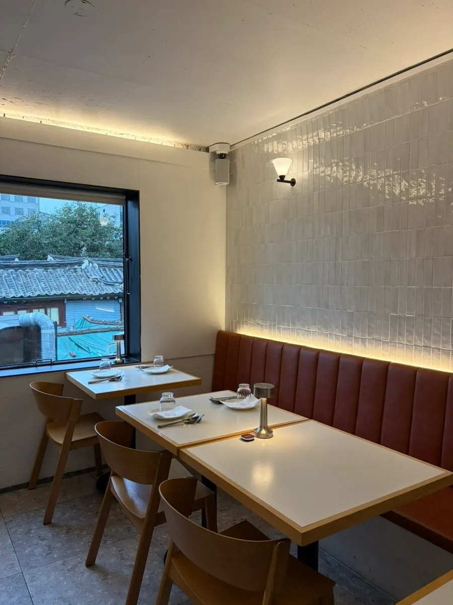Simply styled indoor table at Teen Seoul