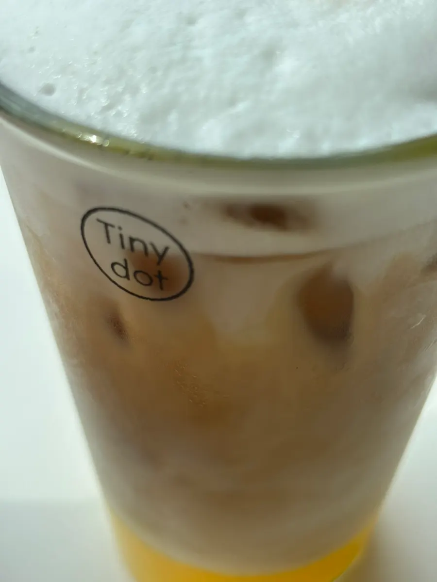 Tiny Dotのシグニチャードリンク、オレンジドット