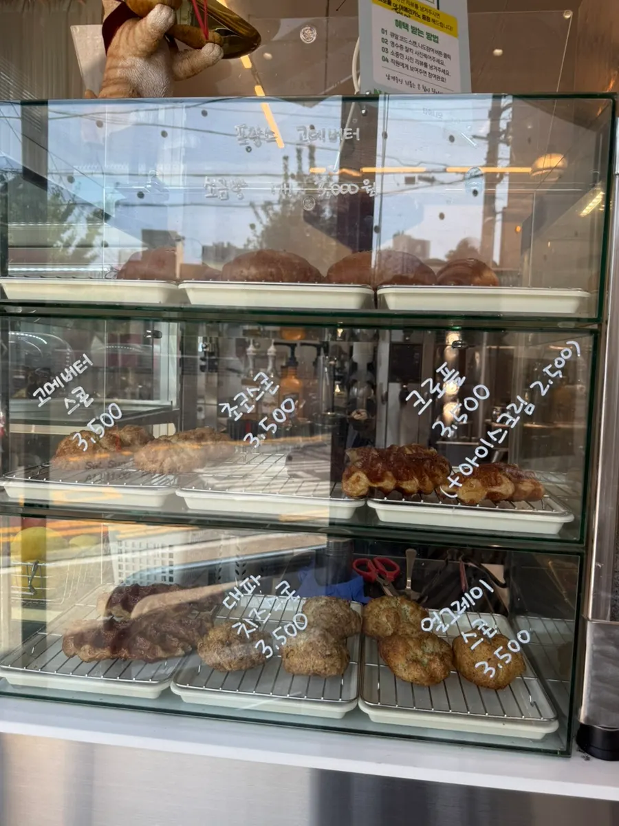 Basque cheesecake and other desserts on display
