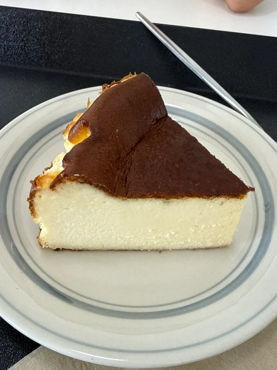 Basque cheesecake paired with matcha latte