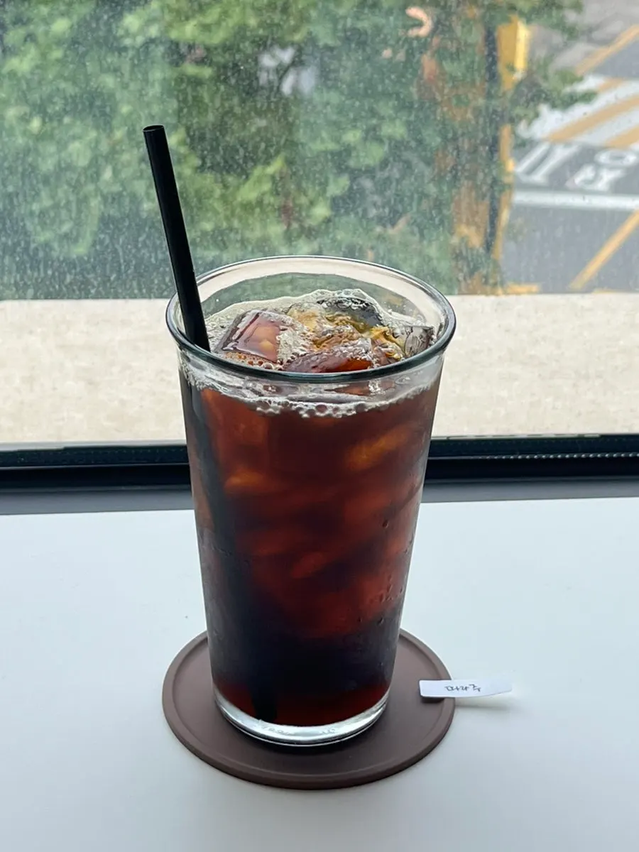 Cups of cold brew, americano and hand drip compared
