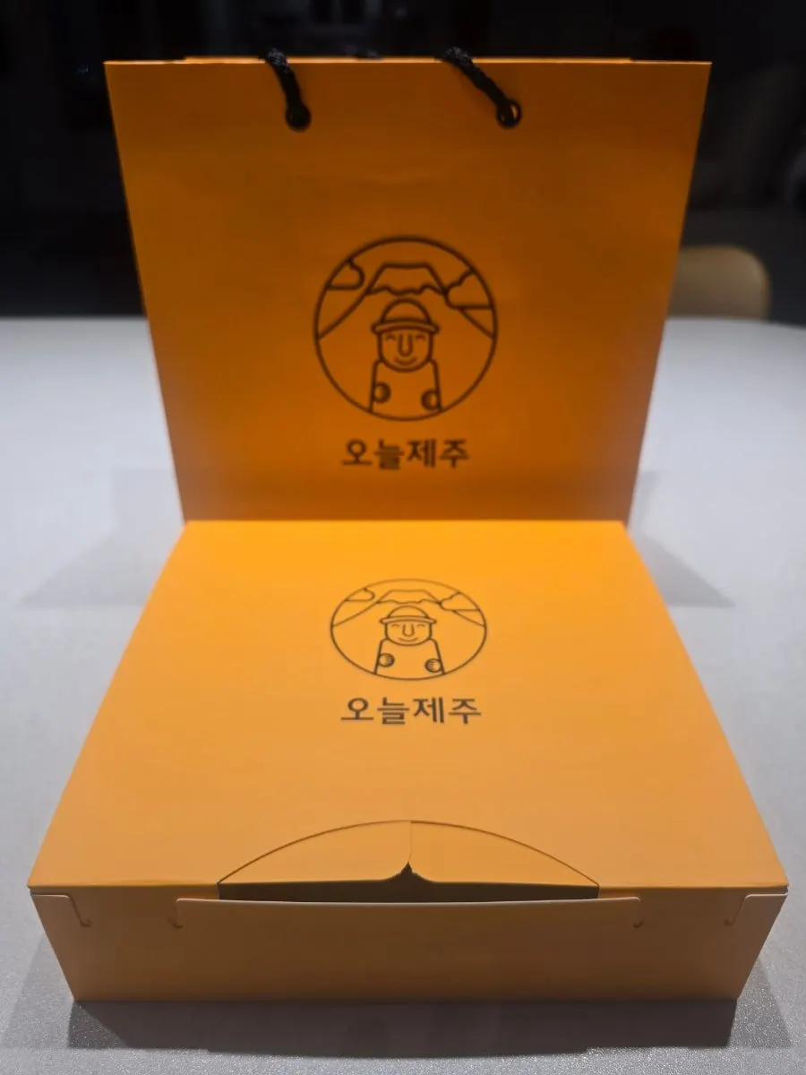 집에 가져온 하르방느 마들렌 선물 상자