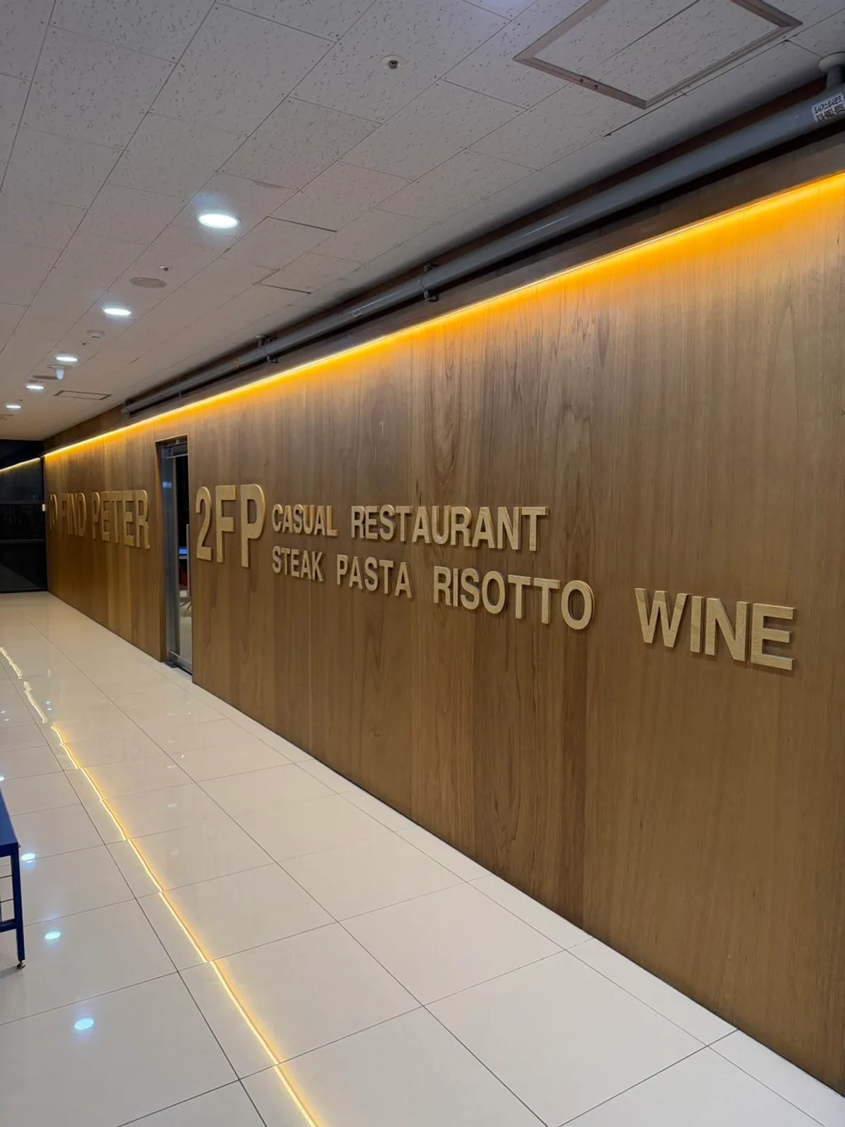 Signature photo of pasta and pizza at Two Find Peter Eungye Branch