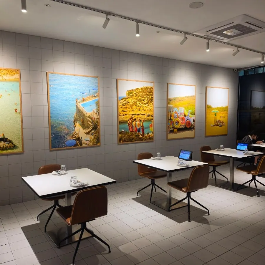 Gallery-like exterior of Two Find Peter Eungye Branch