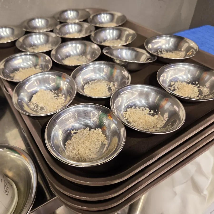 Salt for dipping chicken