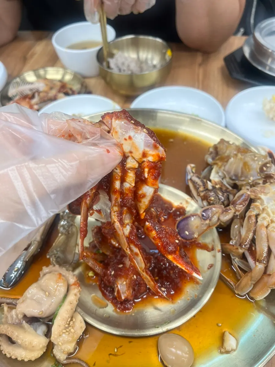 Sweet and spicy marinated crab
