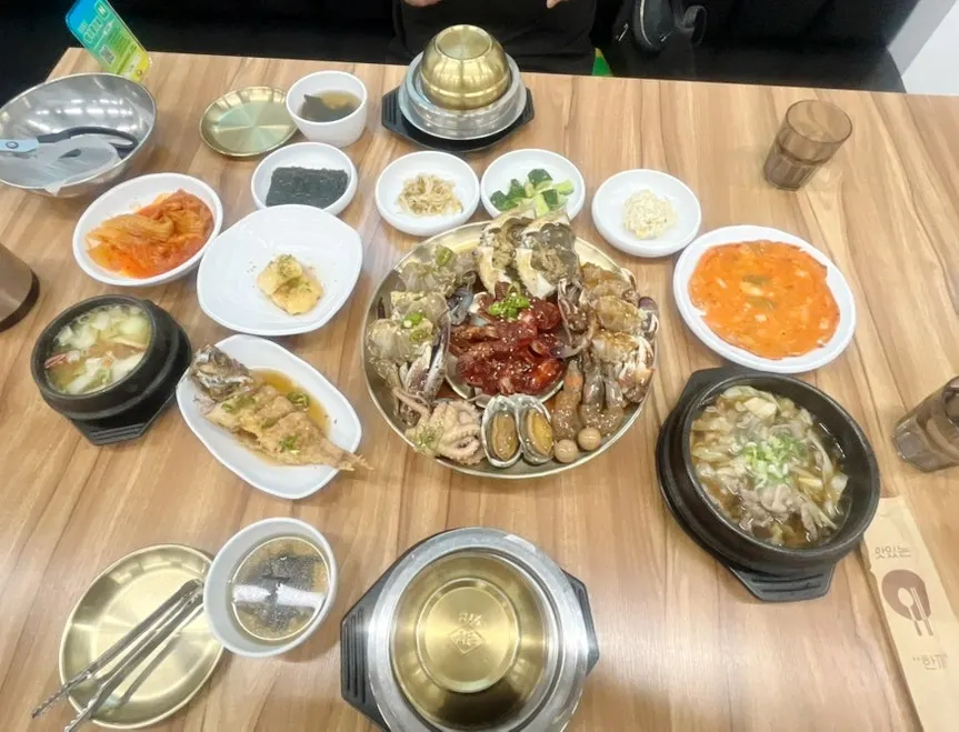 The finished meal spread at Deodo Gejang