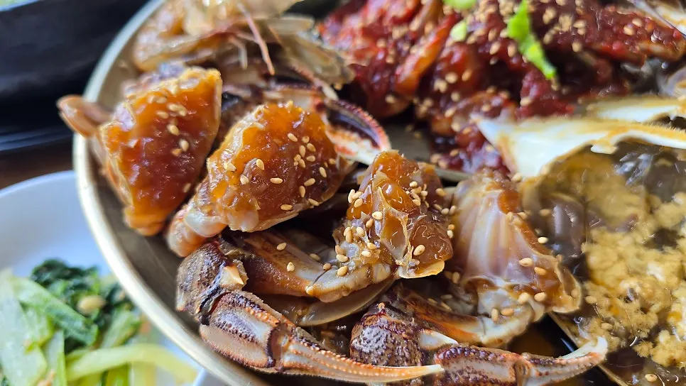 Blue crab jang on the assorted plate