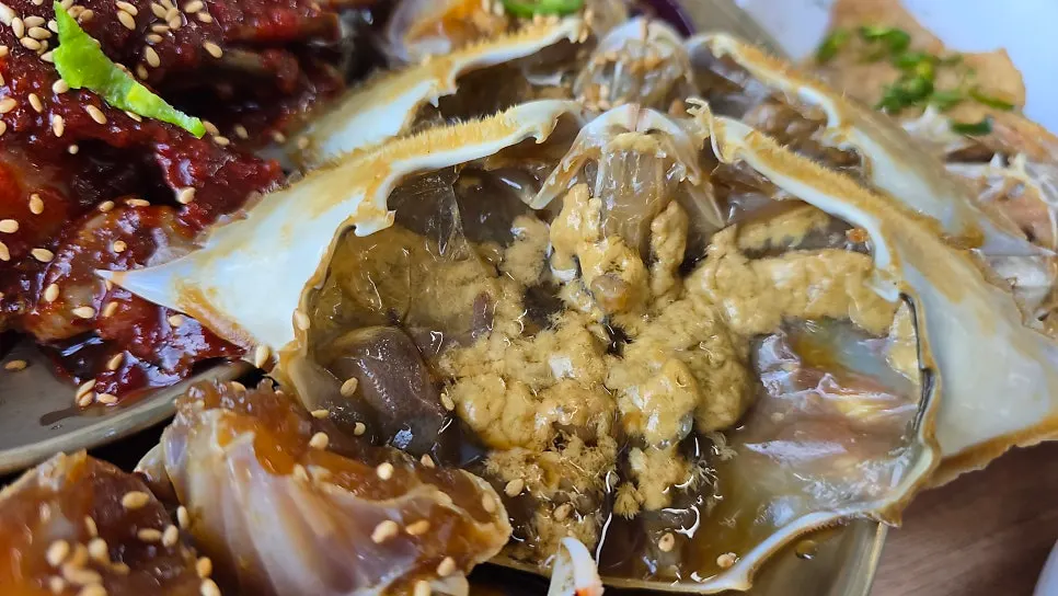 A plate of spicy seasoned crab jang