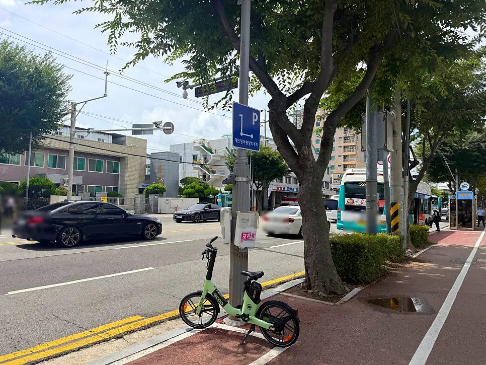 통큰샤브 건물 뒤편 주차장 모습