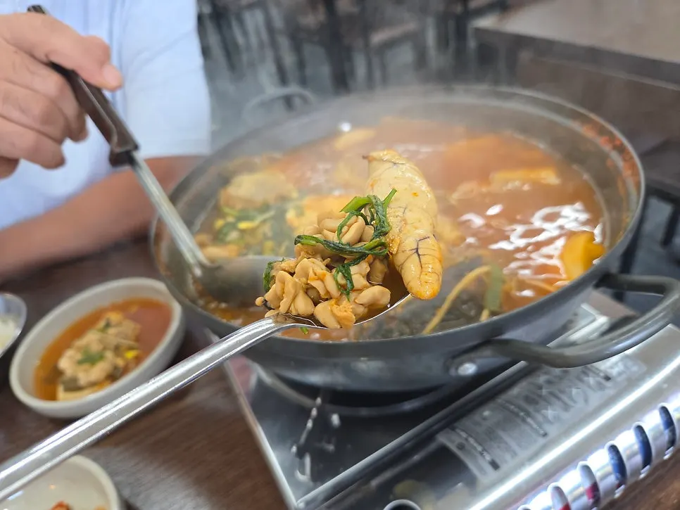 끓고 있는 동태전골