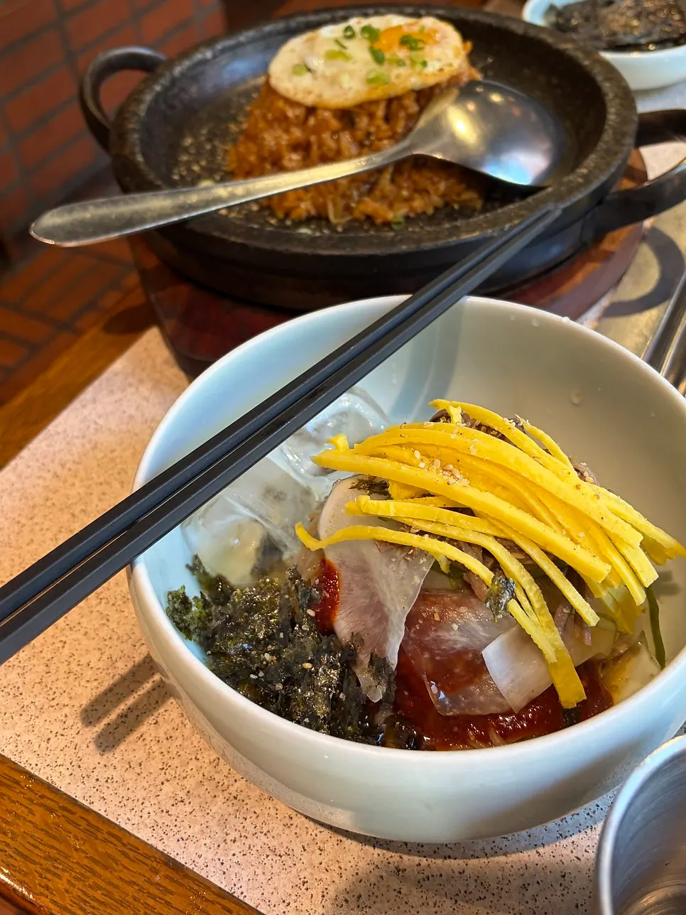 Ribs served with salt and pickled gungchae greens