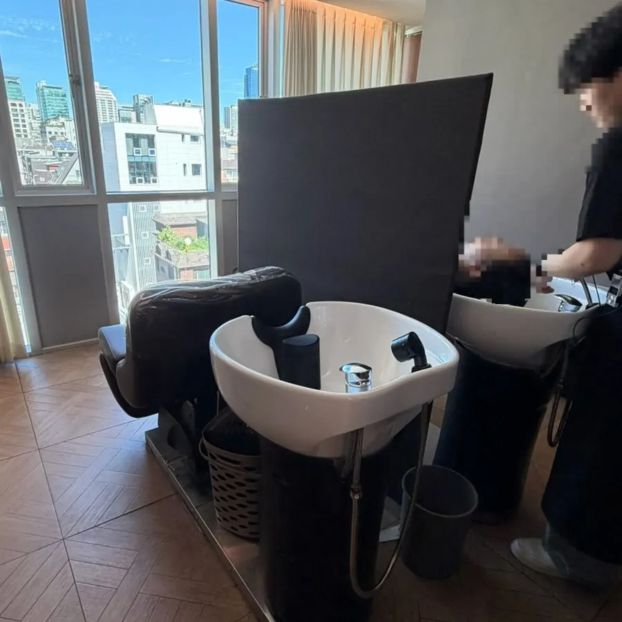 Table in the waiting area for eating snacks