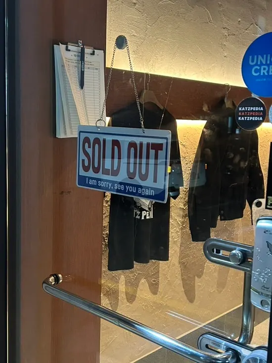 Sold-out notice after the meat ran out