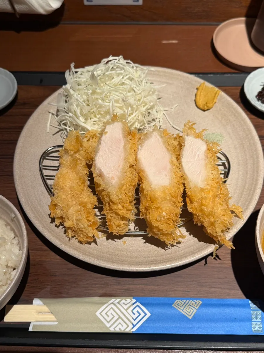 톤카 한정 메뉴 사시미카츠 한 접시