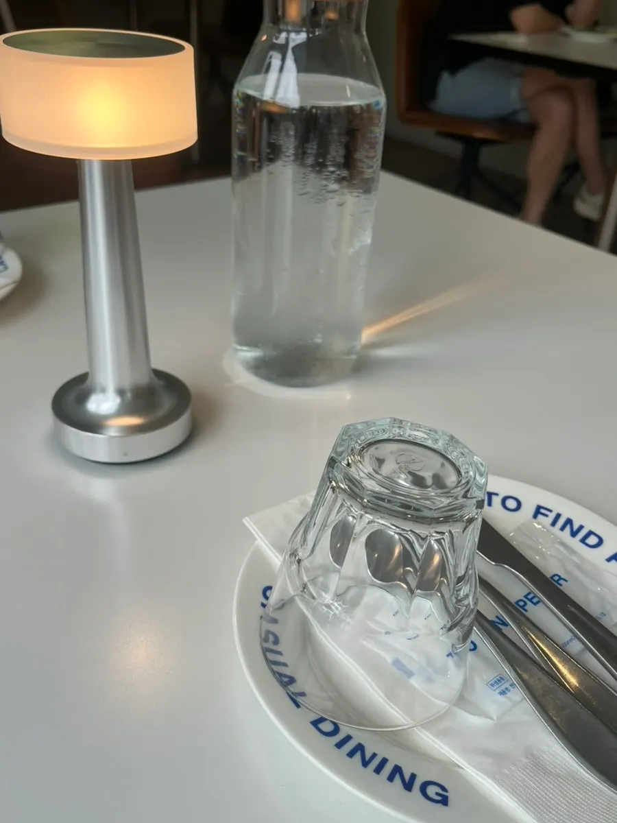 Table set after ordering