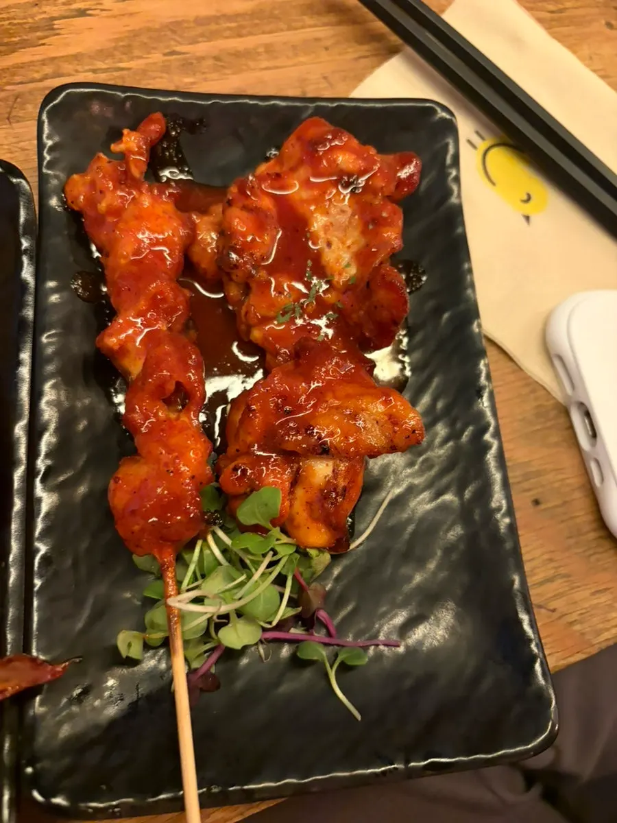 쯔쿠네와 껍질 꼬치 클로즈업