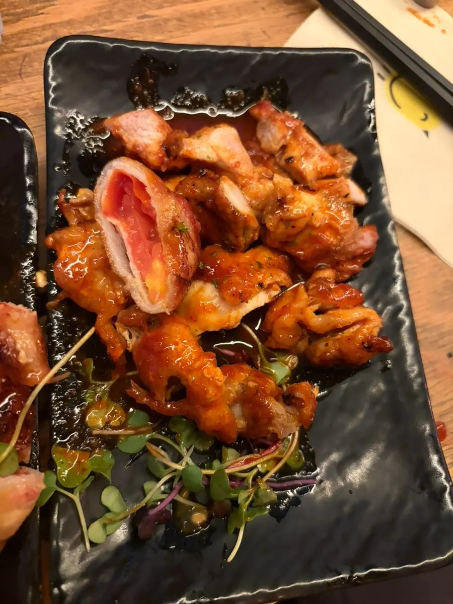 먹기 좋게 잘라 놓은 꼬치