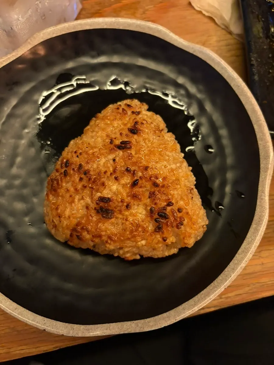 노릇하게 구워 나온 야키오니기리