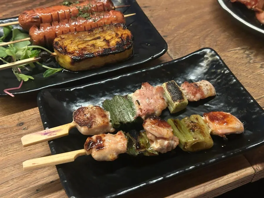 데리소스와 소금구이 네기마 꼬치