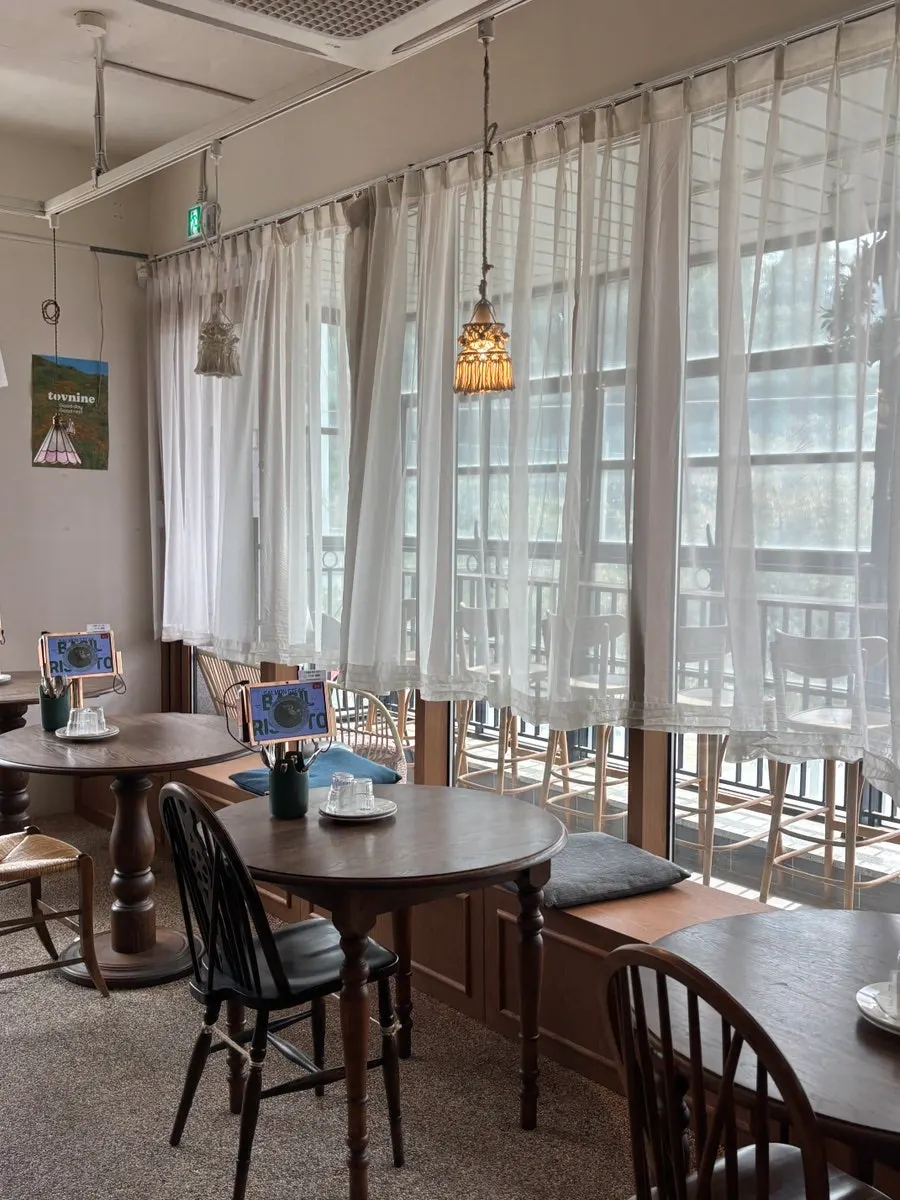 Interior of Tobeu Nain Pangyo with a nice atmosphere