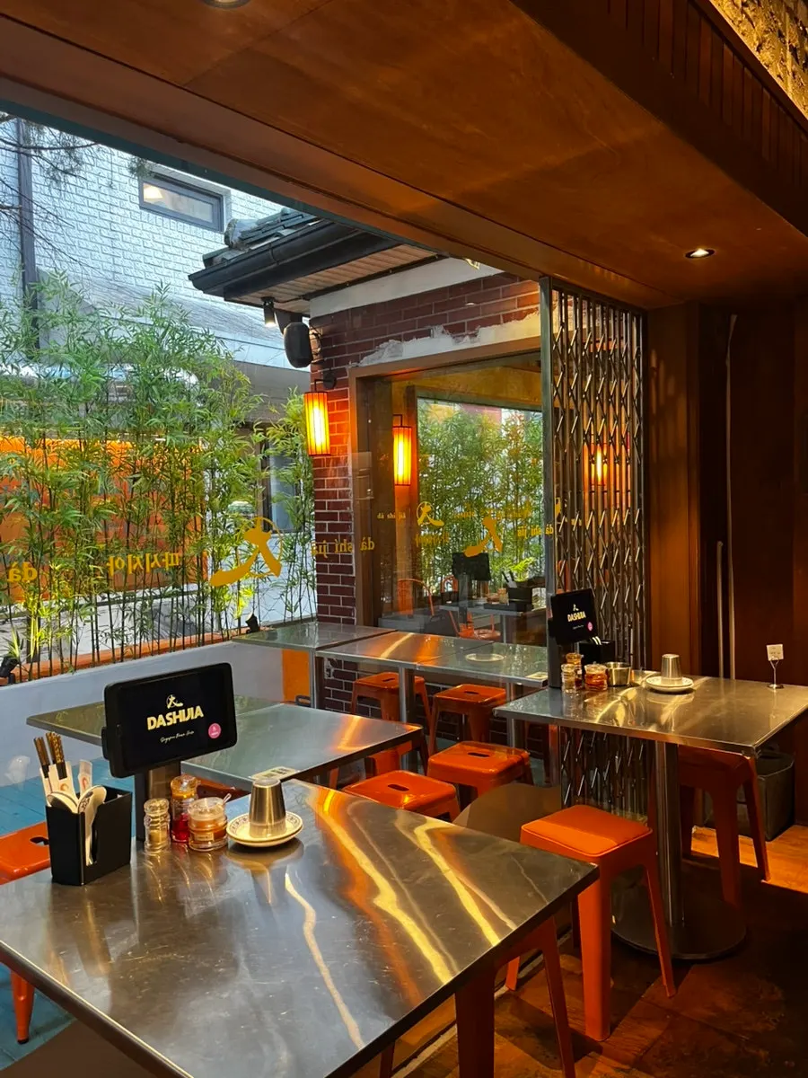 Interior atmosphere of Ttasijia Yeonnam
