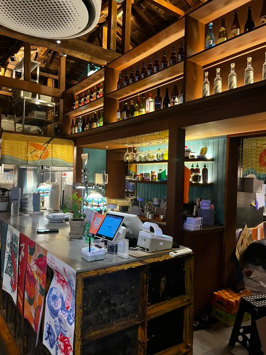 Dining hall seating and interior design