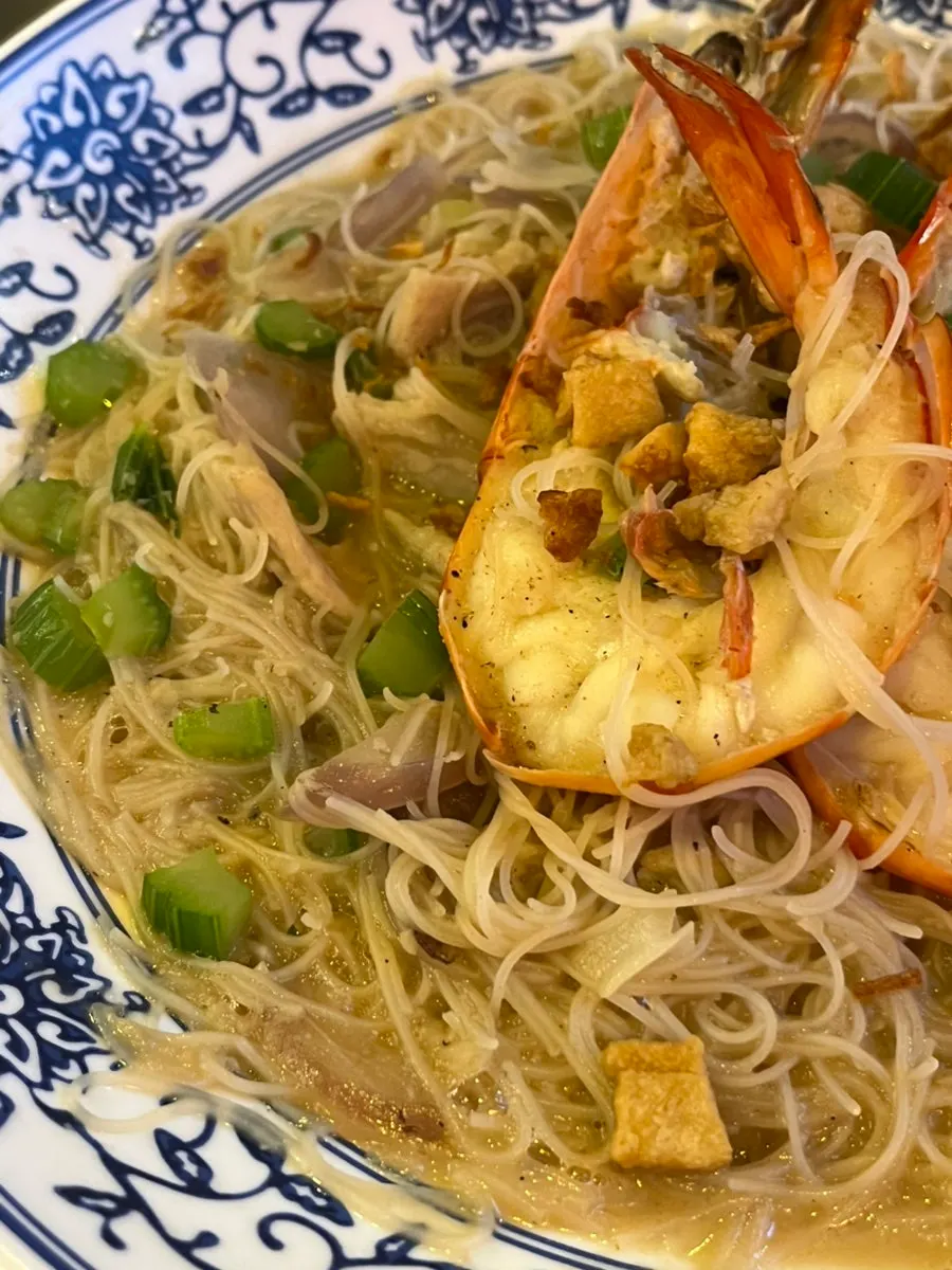 Noodle strands with sauce for the shrimp broth fried noodles