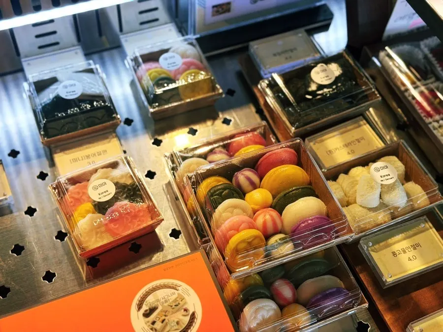 Rice cake selection at the display case