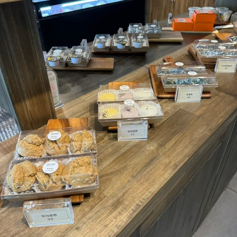 Rice cakes packaged in small portions for one sitting