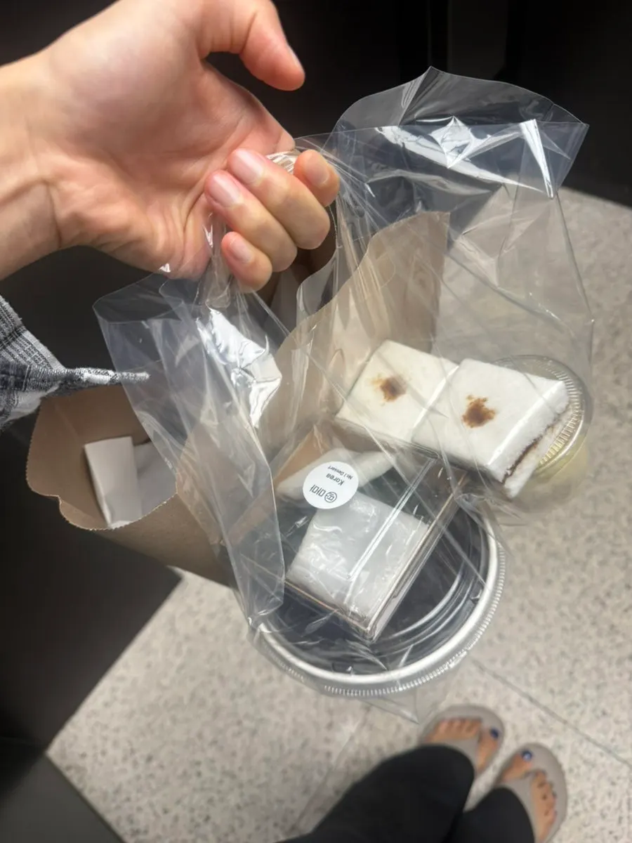 Rice cakes packaged as gifts