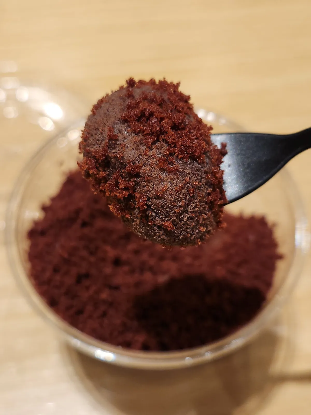 Mini chocolate injeolmi covered in chocolate castella powder